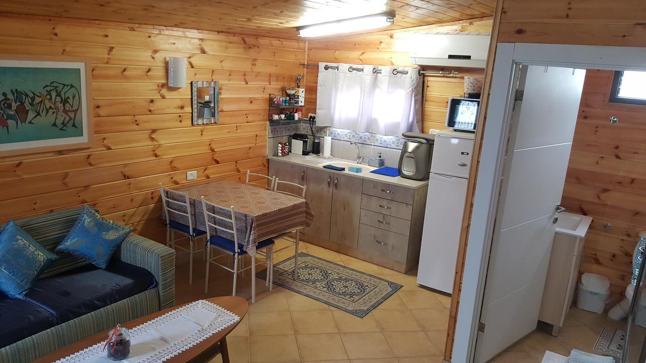 Zimmer Belev Hakikar- Dead Sea Neot HaKikar Esterno foto